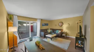 Photo #4: 6313479 Listing