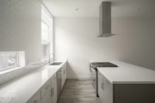 Photo #2: 6313702 Listing