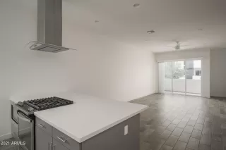 Photo #3: 6313702 Listing