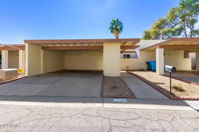 MLS: 6313772 Condo For Sale