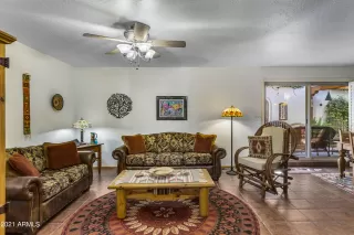 Photo #5: 6313864 Listing