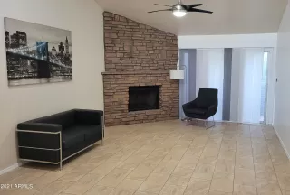 Photo #5: 6313926 Listing