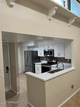 Photo #6: 6313926 Listing