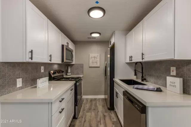 MLS: 6314000 Condo For Sale