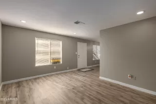 Photo #4: 6314000 Listing