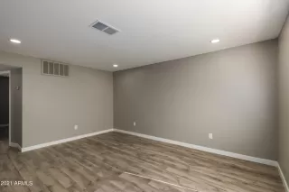 Photo #6: 6314000 Listing