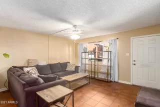 Photo #5: 6314250 Listing