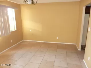 Photo #6: 6314338 Listing