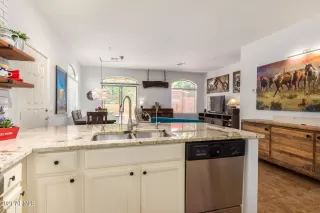 Photo #3: 6314409 Listing 