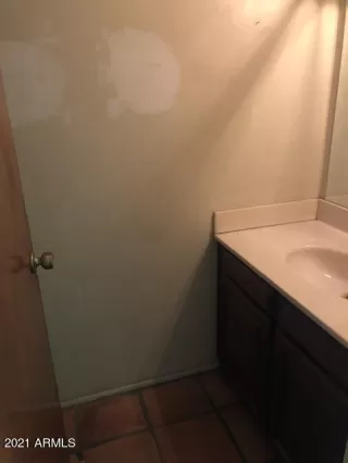 Photo #6: 6314440 Listing