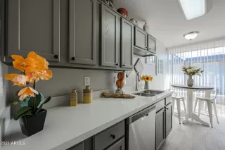 Photo #4: 6314460 Listing