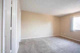 Photo #5: 6314567 Listing