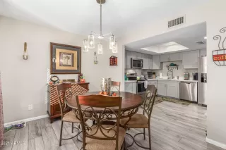 Photo #5: 6315070 Listing 