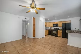 Photo #4: 6315093 Listing