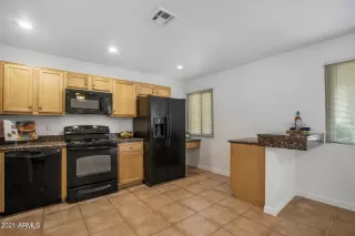 Photo #5: 6315093 Listing