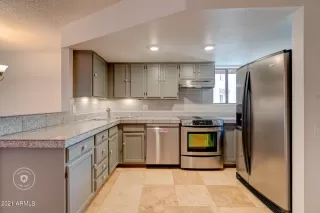 Photo #5: 6315407 Listing