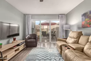 Photo #3: 6315452 Listing 