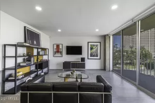 Photo #3: 6315461 Listing