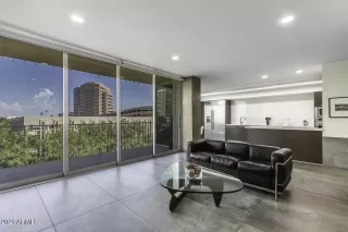 Photo #4: 6315461 Listing