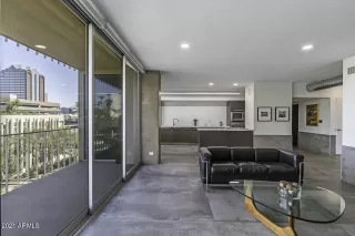 Photo #6: 6315461 Listing