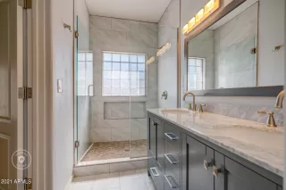 Photo #5: 6315552 Listing