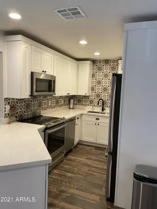 Photo #2: 6315558 Listing