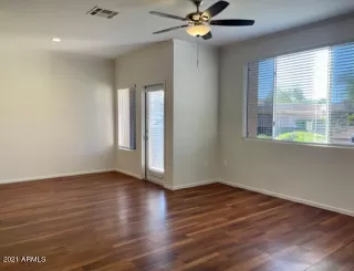Photo #4: 6315666 Listing