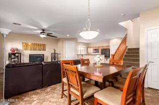 Photo #4: 6315850 Listing