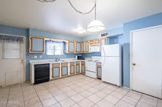 Photo #6: 6315969 Listing