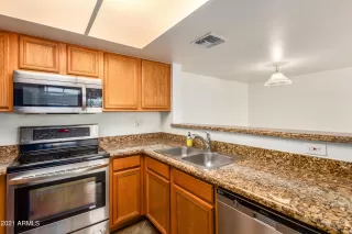 Photo #4: 6316002 Listing