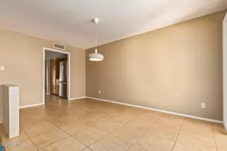 Photo #5: 6316135 Listing