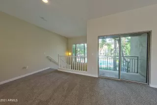 Photo #5: 6316172 Listing