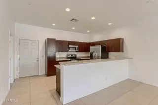 Photo #3: 6316187 Listing 