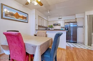 Photo #5: 6316280 Listing