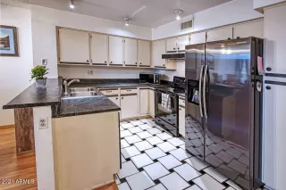 Photo #6: 6316280 Listing