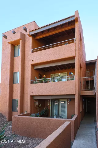 Photo #2: 6316379 Listing