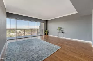 Photo #2: 6316565 Listing