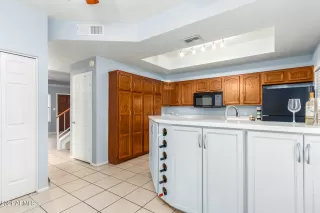 Photo #6: 6316588 Listing