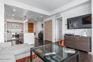 Photo #4: 6316639 Listing