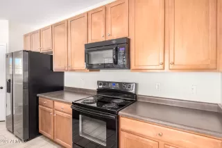 Photo #4: 6316681 Listing