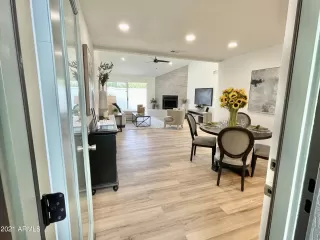 Photo #2: 6316905 Listing