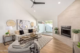 Photo #5: 6316905 Listing