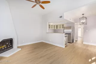 Photo #2: 6316933 Listing