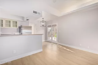 Photo #3: 6316933 Listing