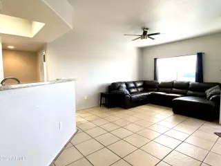 Photo #6: 6316938 Listing