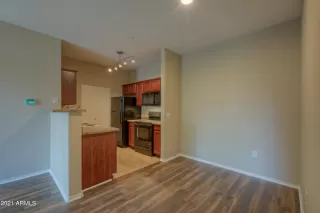 Photo #4: 6317130 Listing