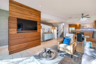 Photo #1: 6317189 Listing