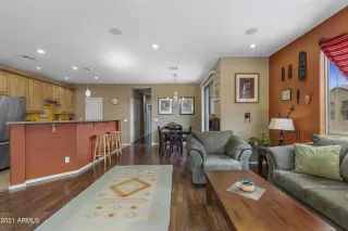 Photo #2: 6317192 Listing