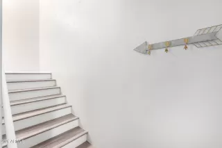 Photo #3: 6317274 Listing