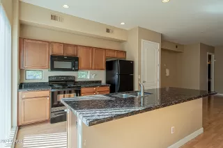 Photo #1: 6317490 Listing 